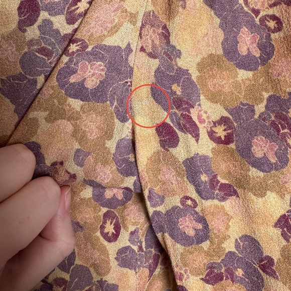 Aritzia Wilfred Ava Blouse Puff Sleeve Drapey Crepe  Floral Sz XS Beige‎ Purple - Picture 10 of 15